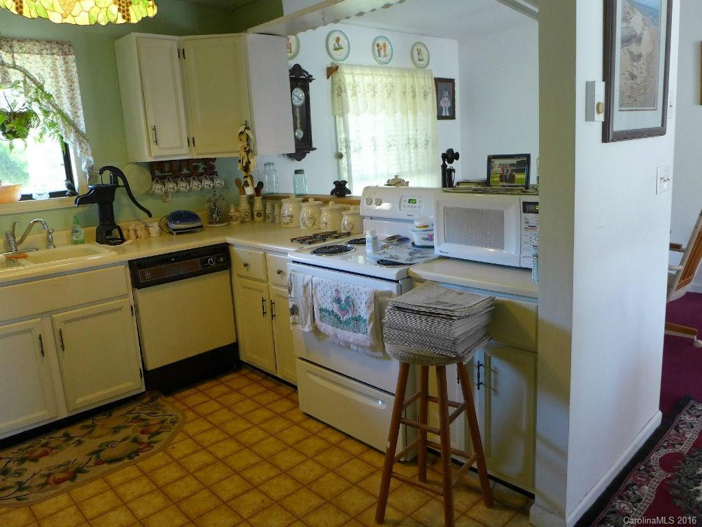 1277 Everett Road - Photo 16