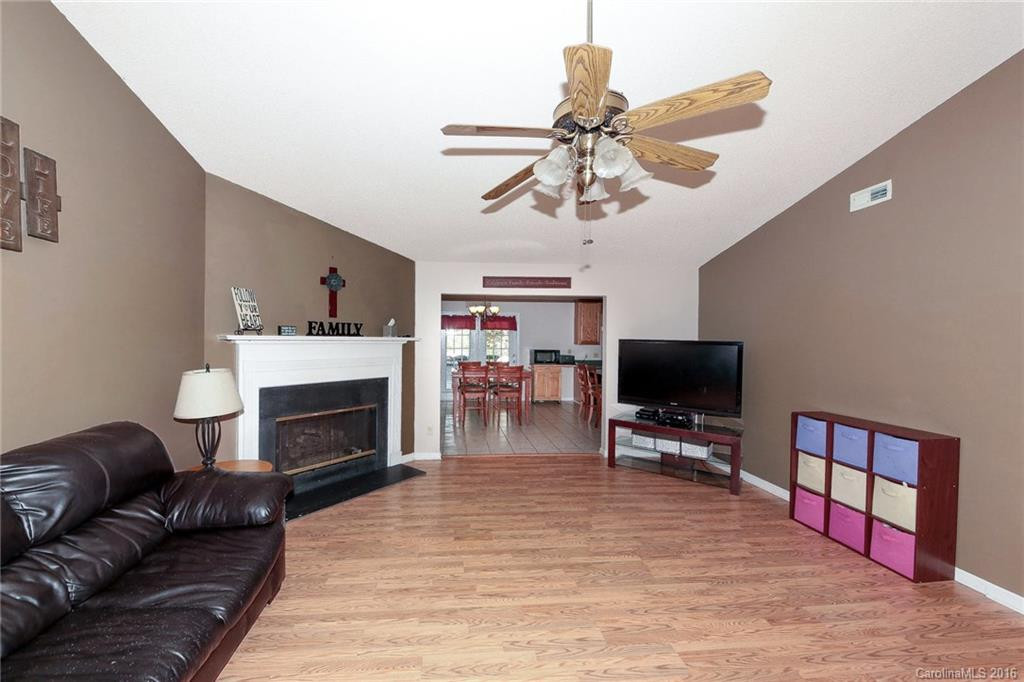 336 Fountain Trace Drive - Photo 6