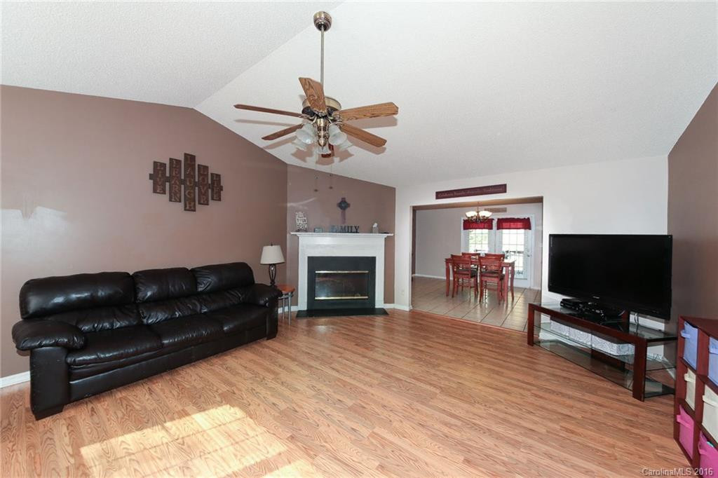336 Fountain Trace Drive - Photo 7