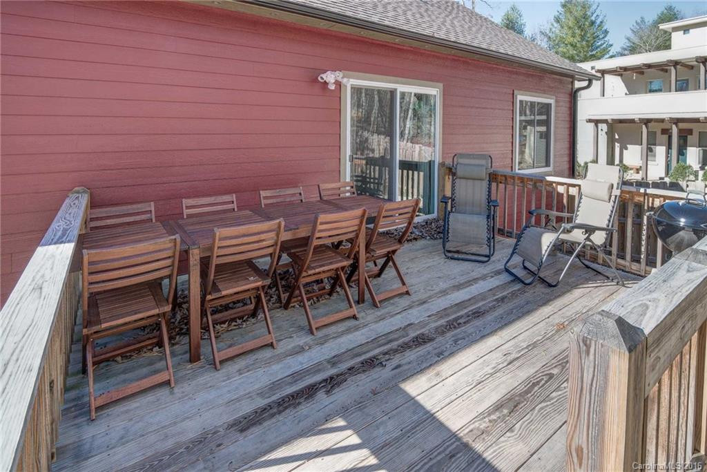 25 Lake Avenue - Photo 18