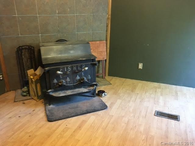 339 Mamie Hamilton Road - Photo 4