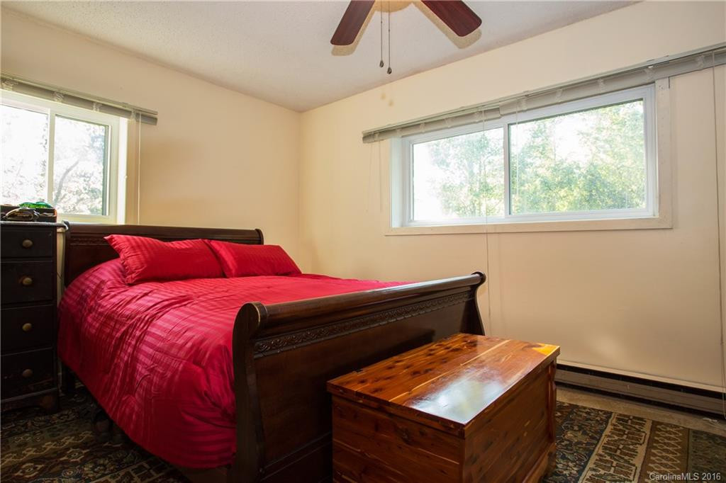 82 Flint Hill Road - Photo 11