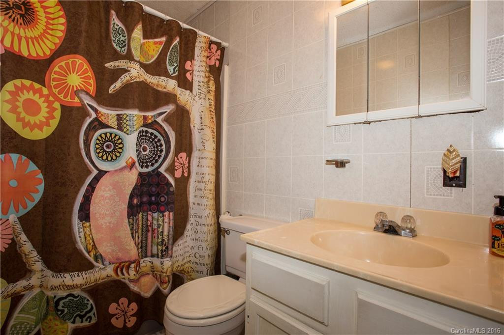 82 Flint Hill Road - Photo 17