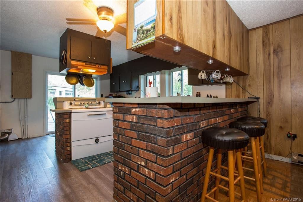 82 Flint Hill Road - Photo 5