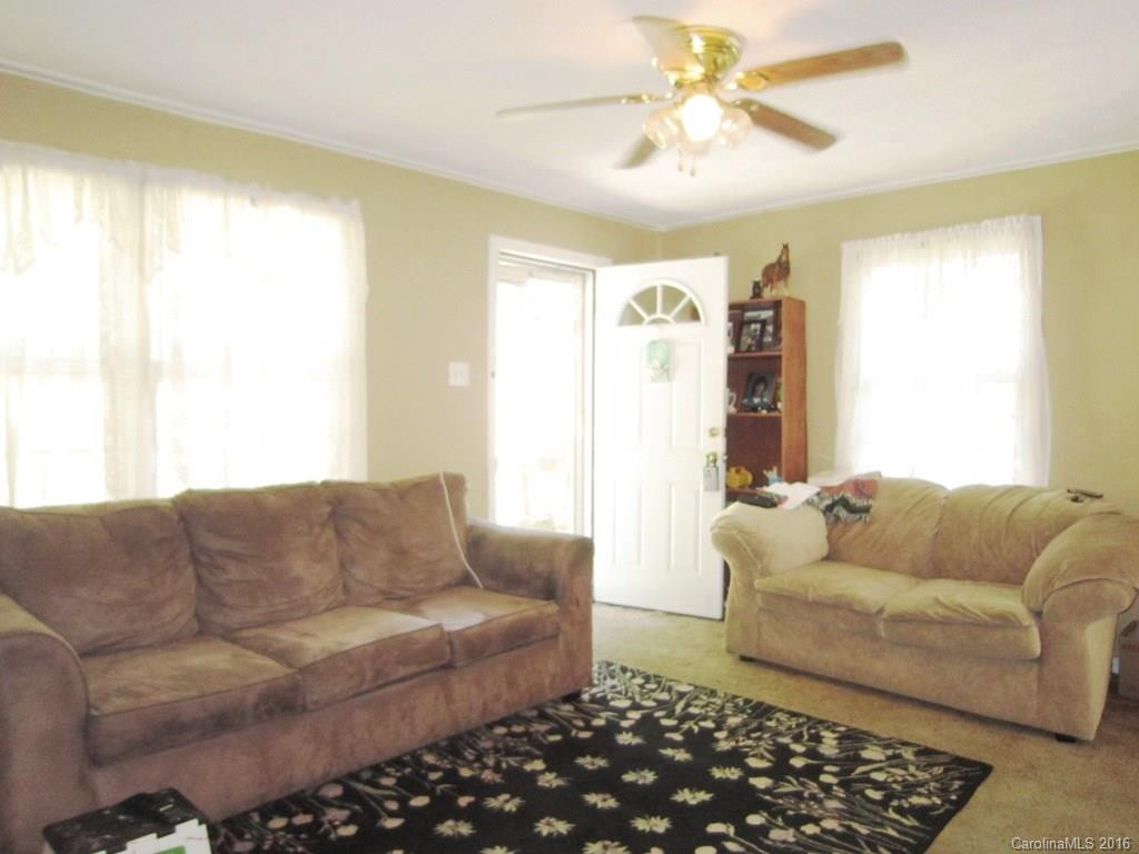 207 Starnes Cove Road - Photo 2