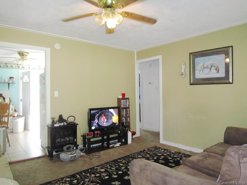 207 Starnes Cove Road - Photo 3