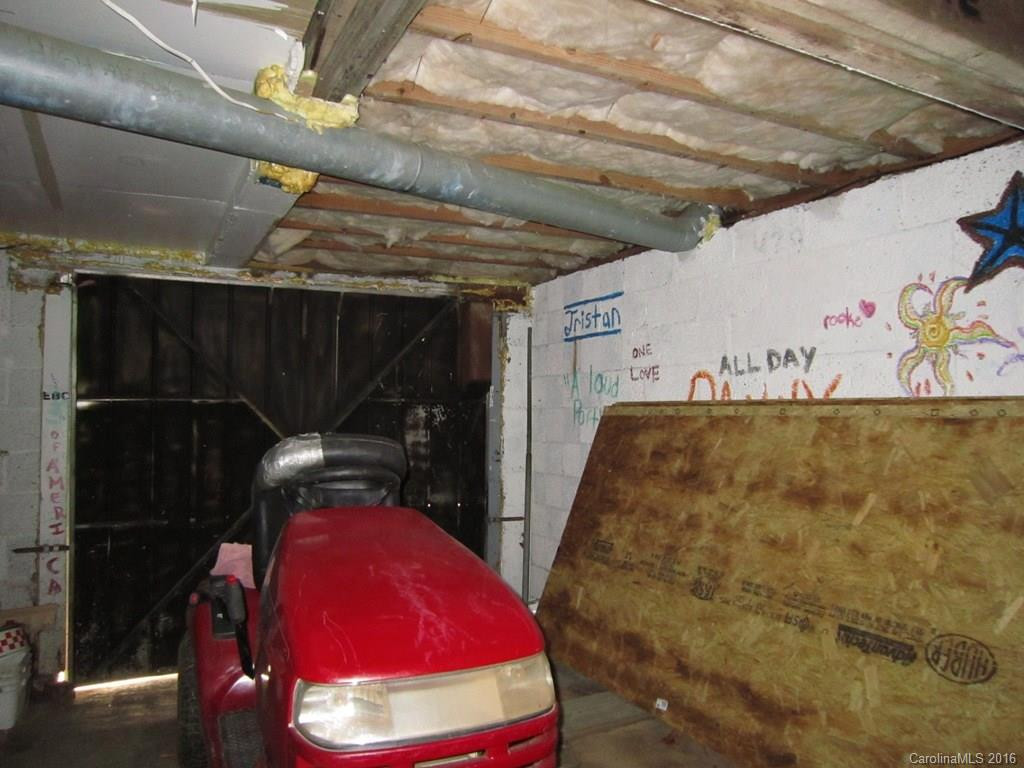 207 Starnes Cove Road - Photo 10