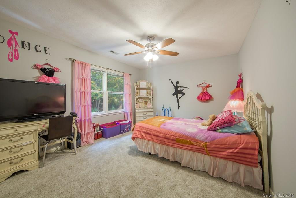1004 Willow Ridge Drive - Photo 18