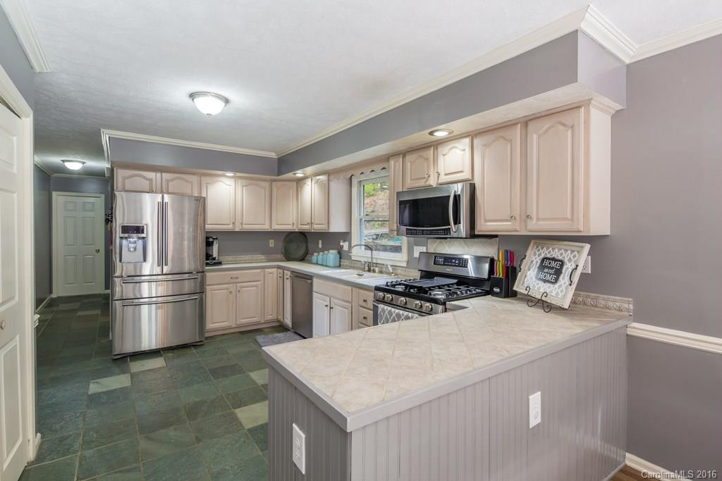 1004 Willow Ridge Drive - Photo 7