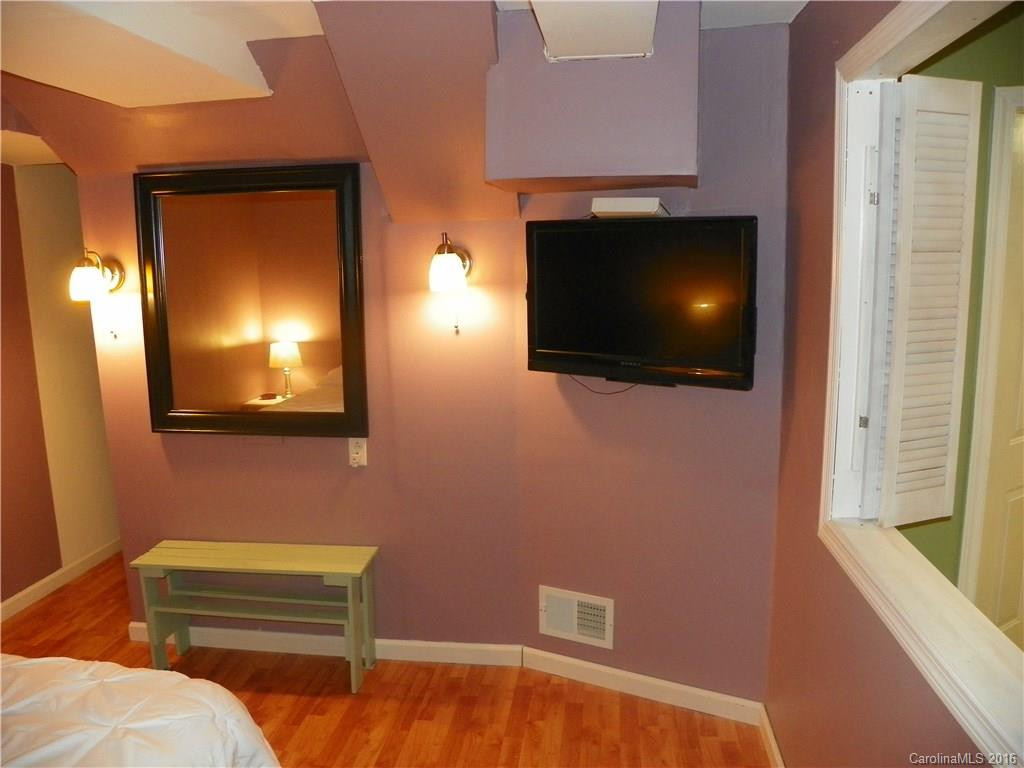 776 Oakdale Road ##47 #48 - Photo 18