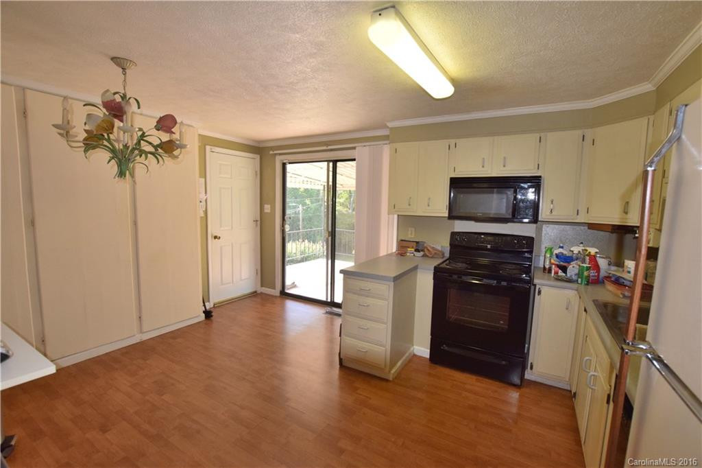 37 High Meadow Road - Photo 4