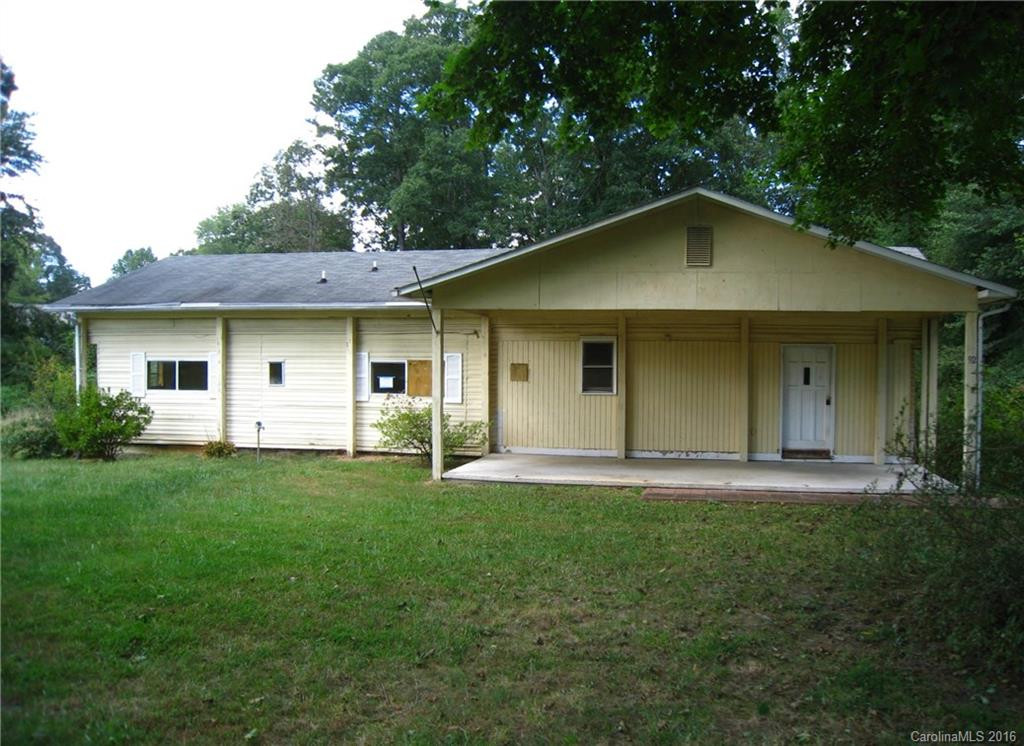 92 Chastain Lane