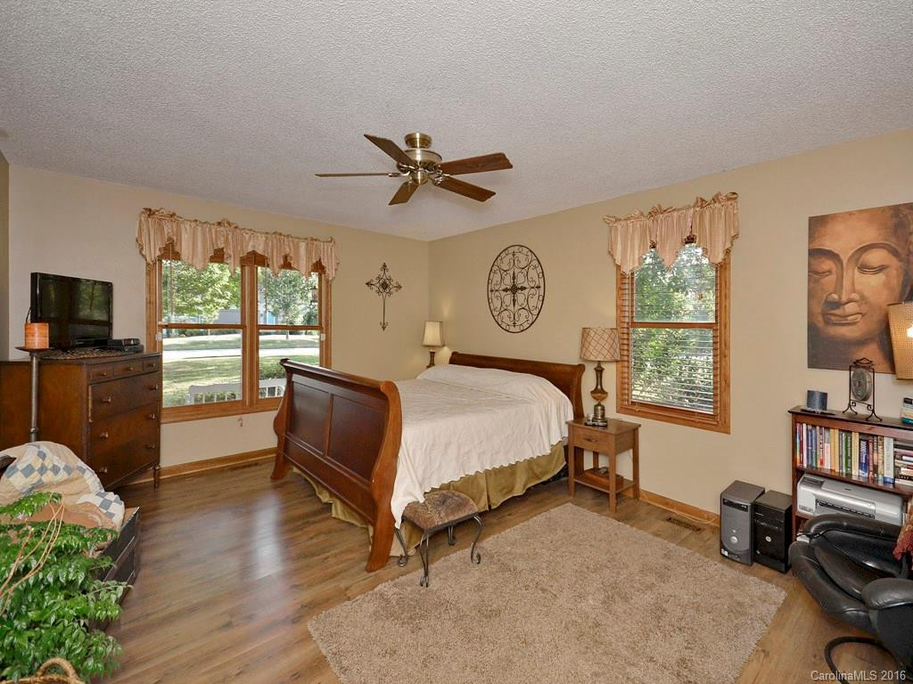 3 Country Drive - Photo 7