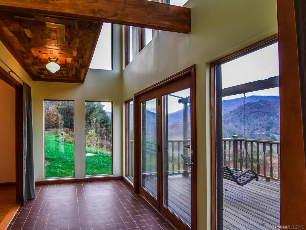 424 Skyview Drive - Photo 11