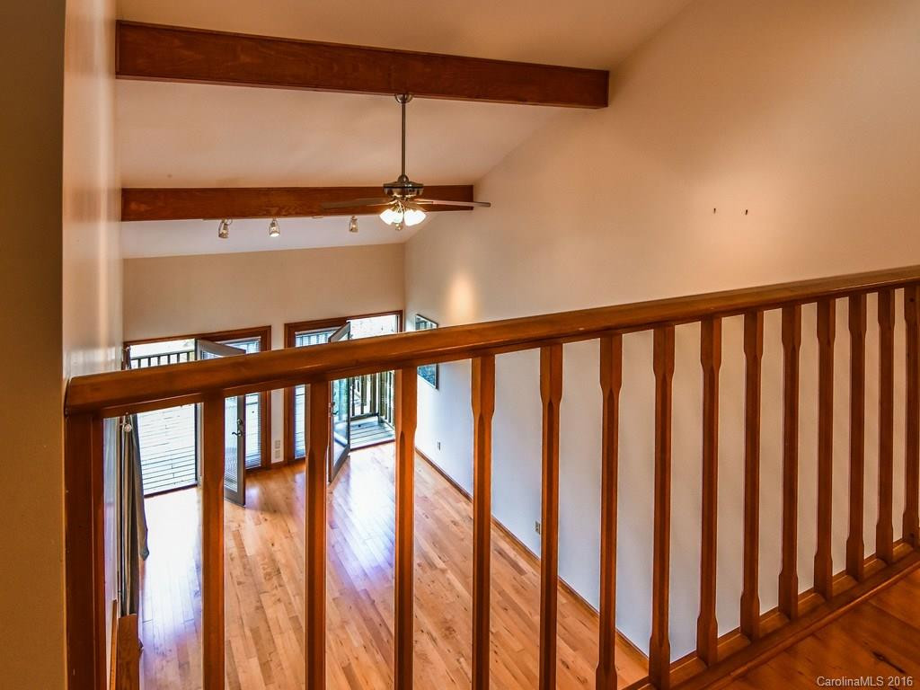 424 Skyview Drive - Photo 14