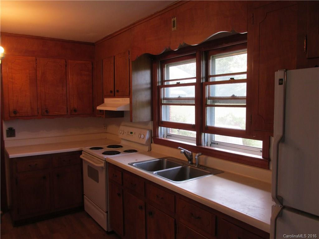 1448 Old Spartanburg Road - Photo 8