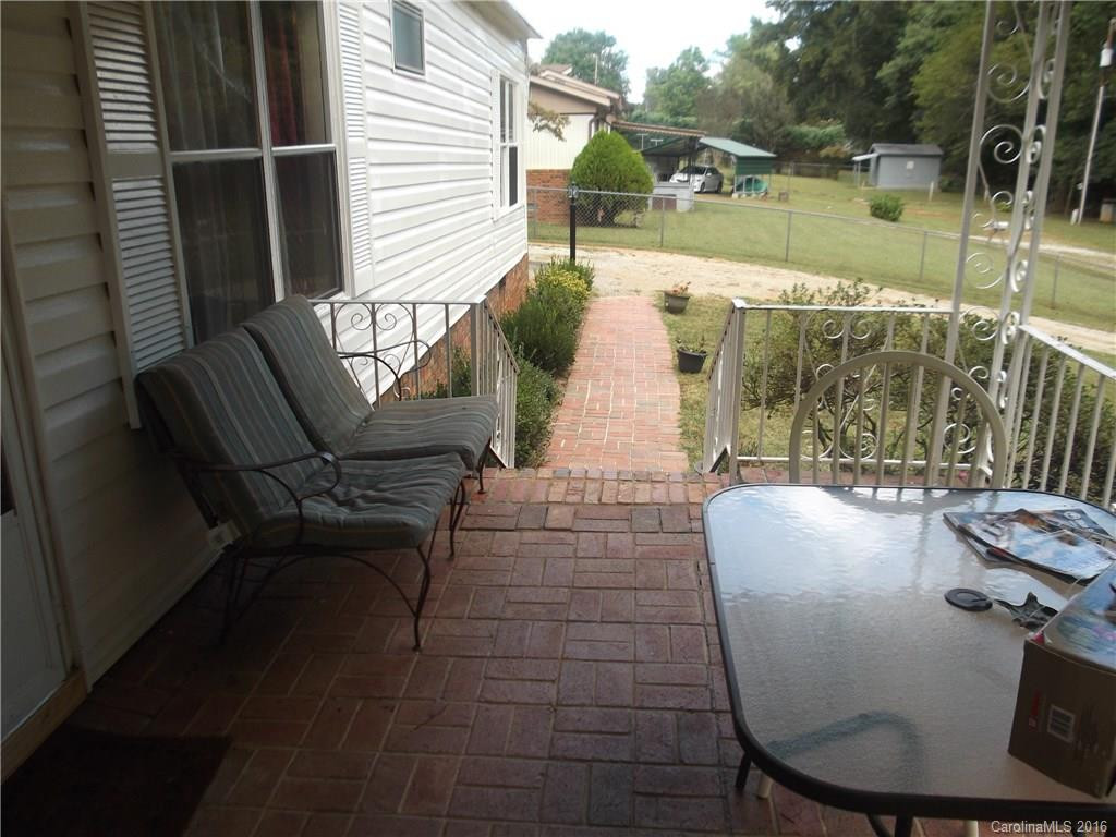 123 Lynnwood Lane - Photo 7