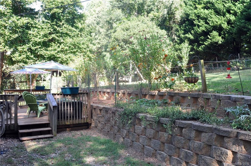 493 Peak Street - Photo 19