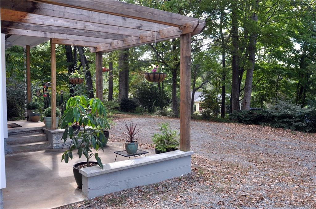 493 Peak Street - Photo 4