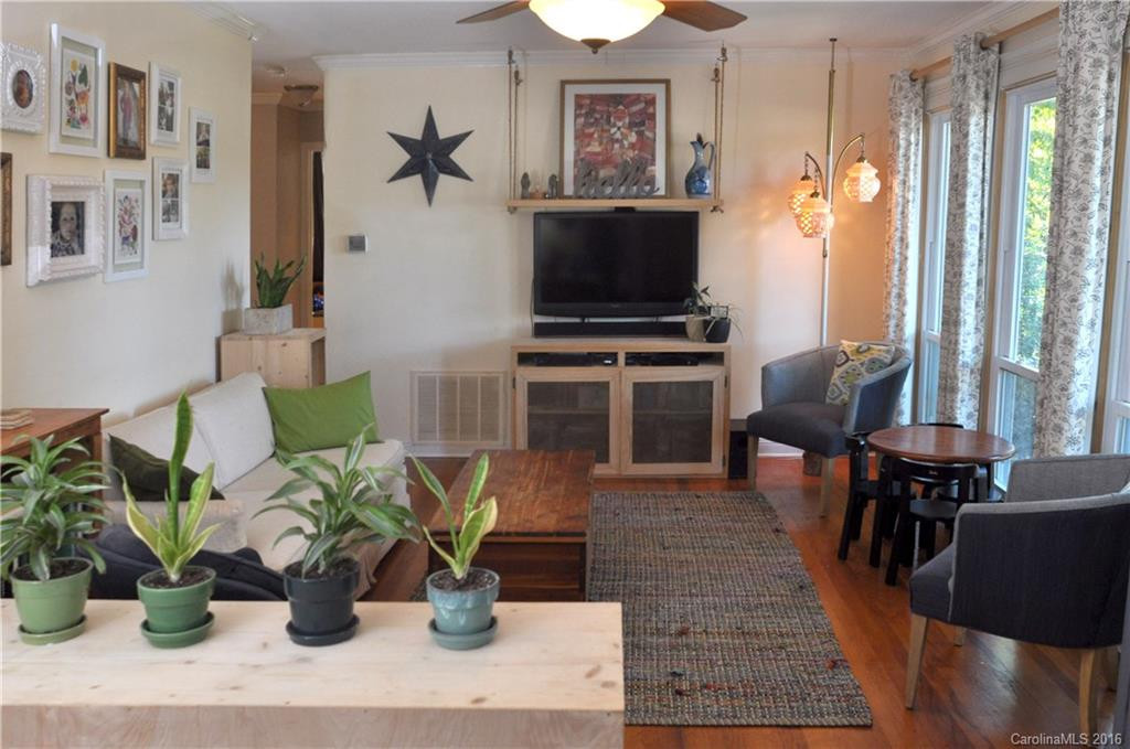 493 Peak Street - Photo 6