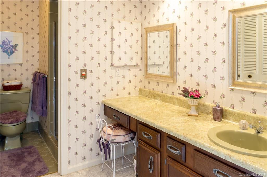54 Laurelwood Circle #21 - Photo 15