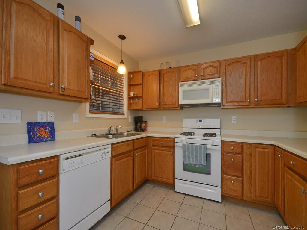 82 Rotunda Circle #502 - Photo 4