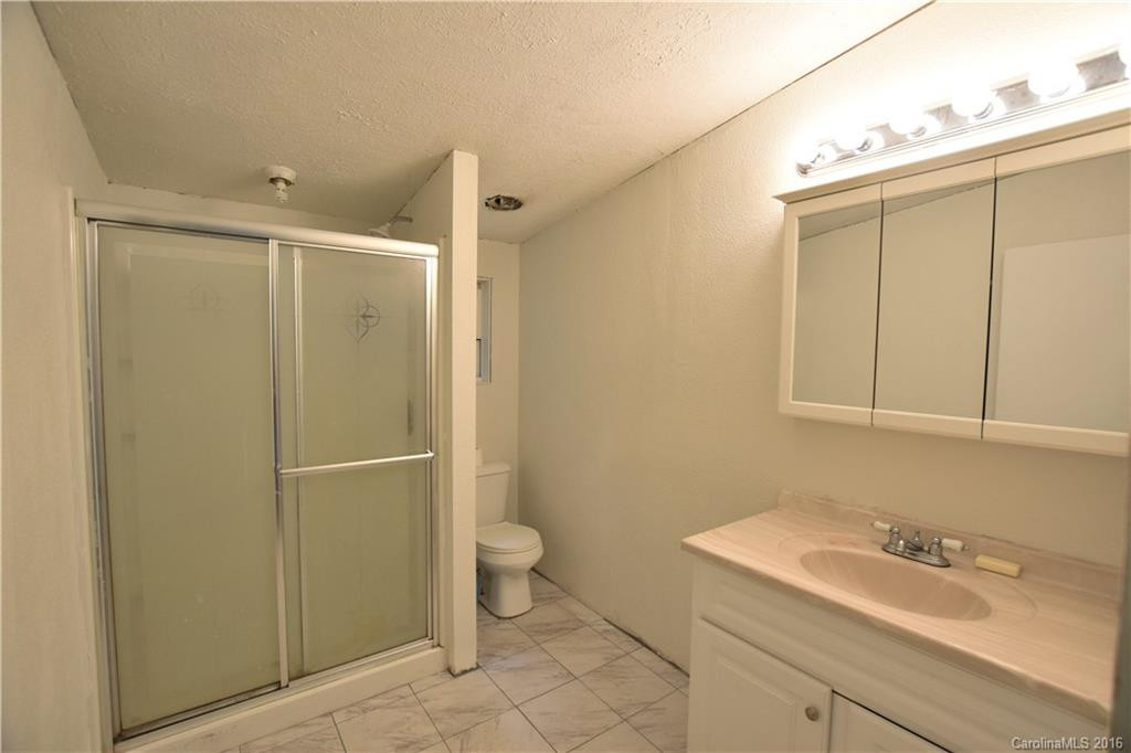 81 Spring Mountain Road - Photo 17