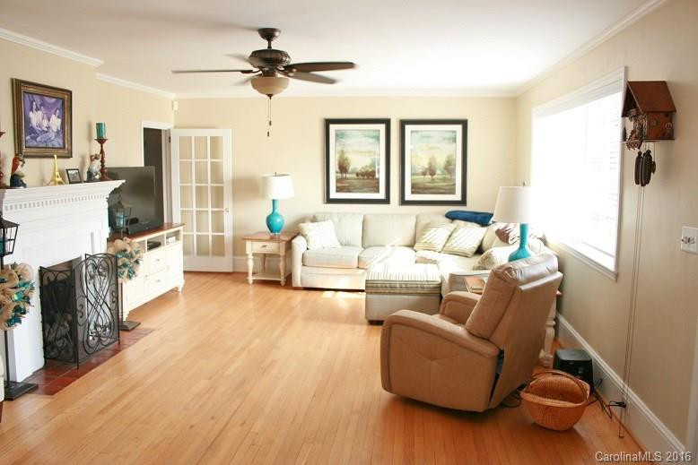 675 Hardin Road - Photo 3