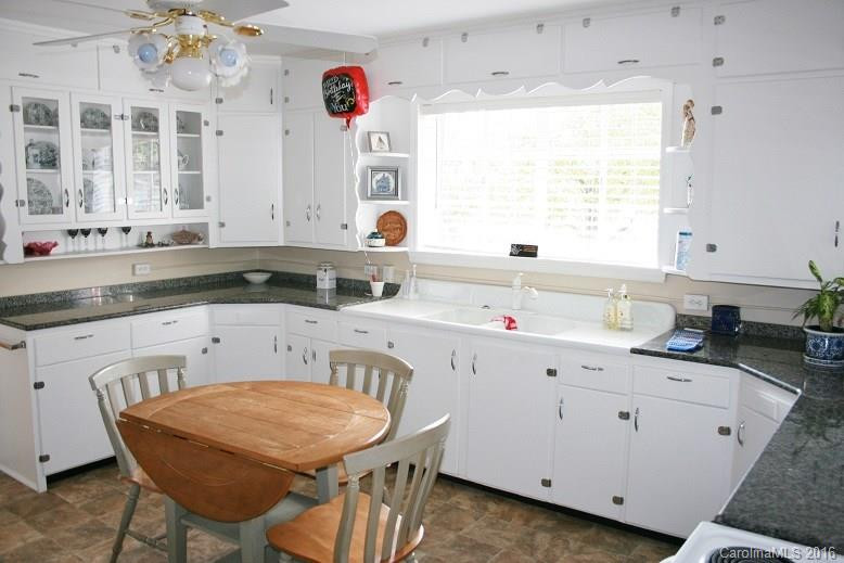 675 Hardin Road - Photo 9