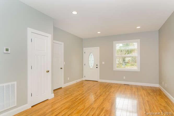 107 Bridge Street #. - Photo 2