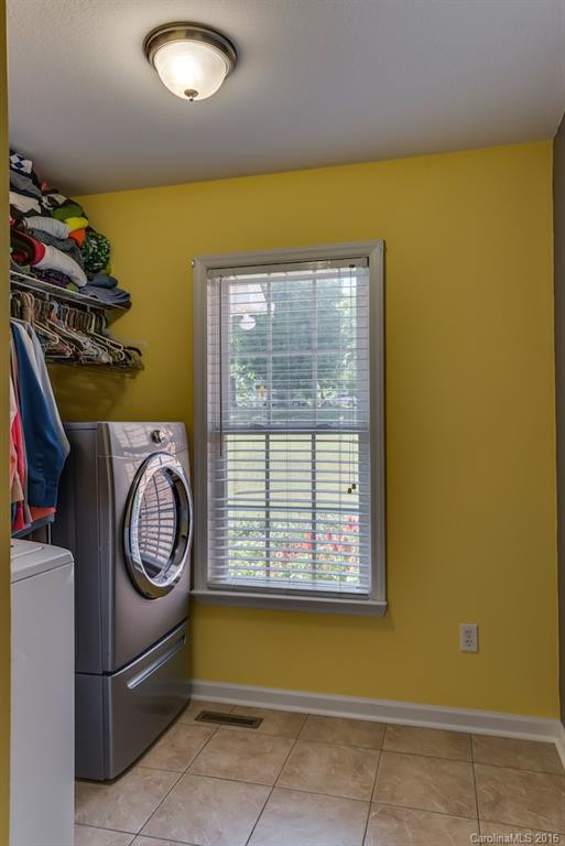 170 Thompson Road - Photo 17