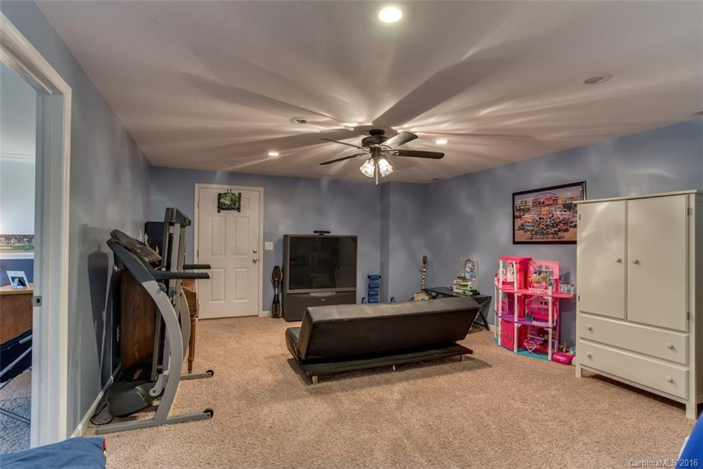 170 Thompson Road - Photo 18