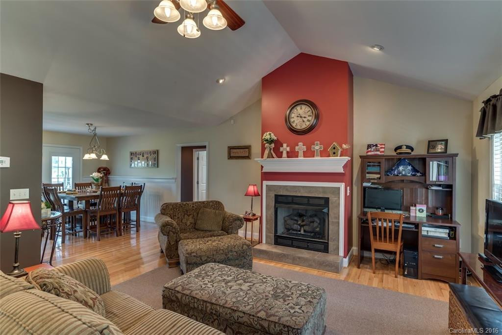 170 Thompson Road - Photo 3