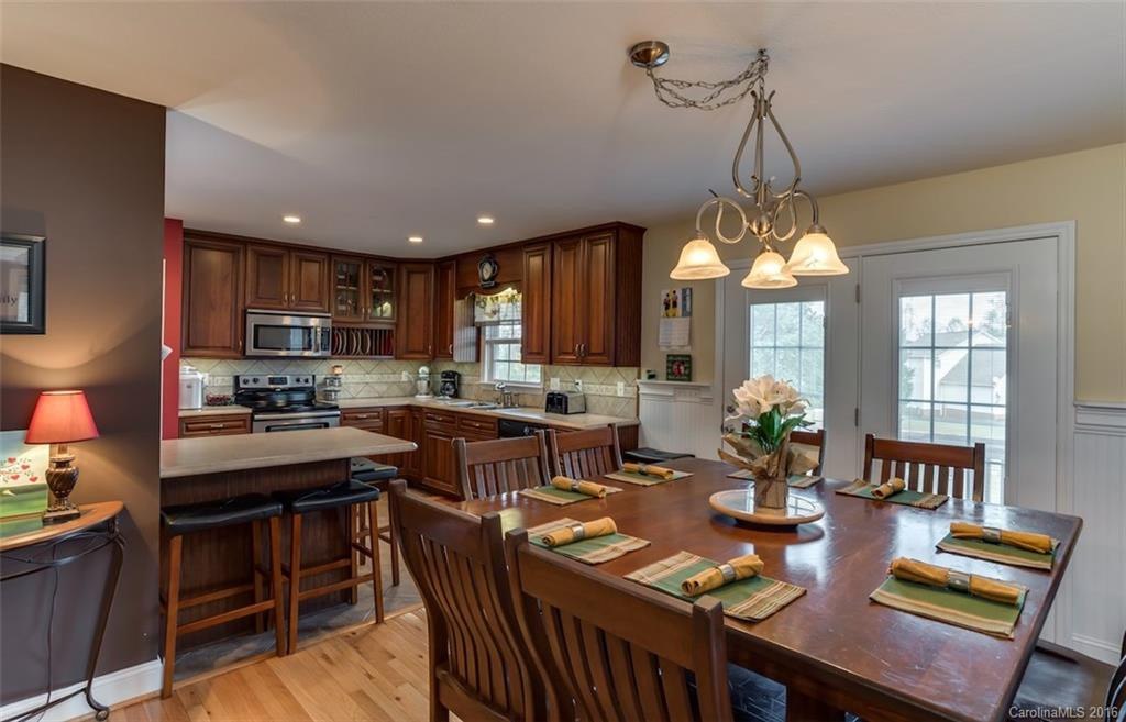 170 Thompson Road - Photo 5