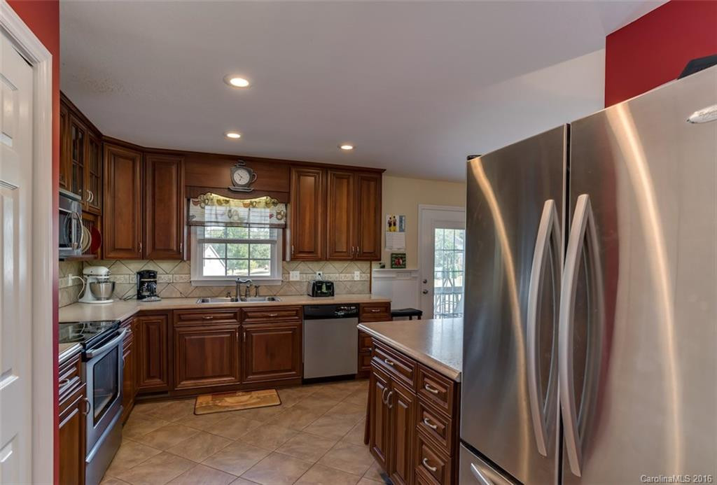 170 Thompson Road - Photo 7