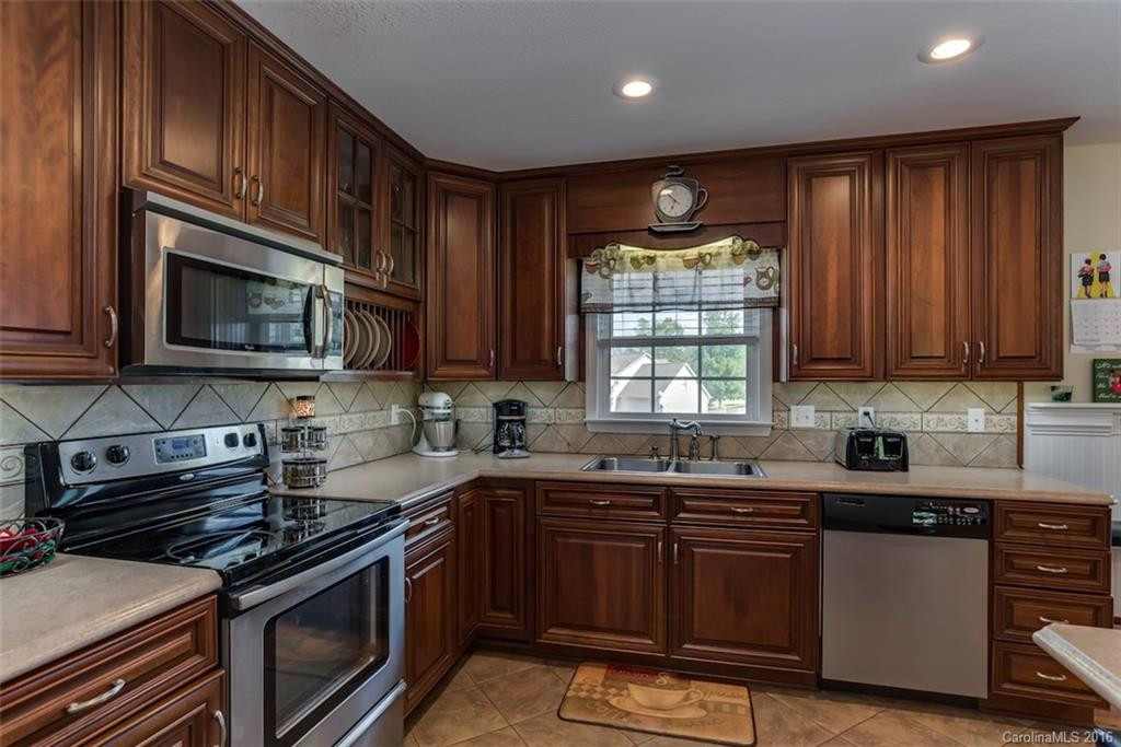 170 Thompson Road - Photo 8
