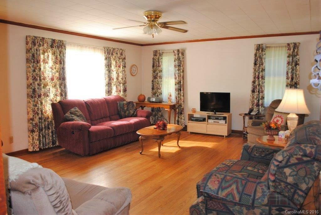 2783 Asheville Highway - Photo 2