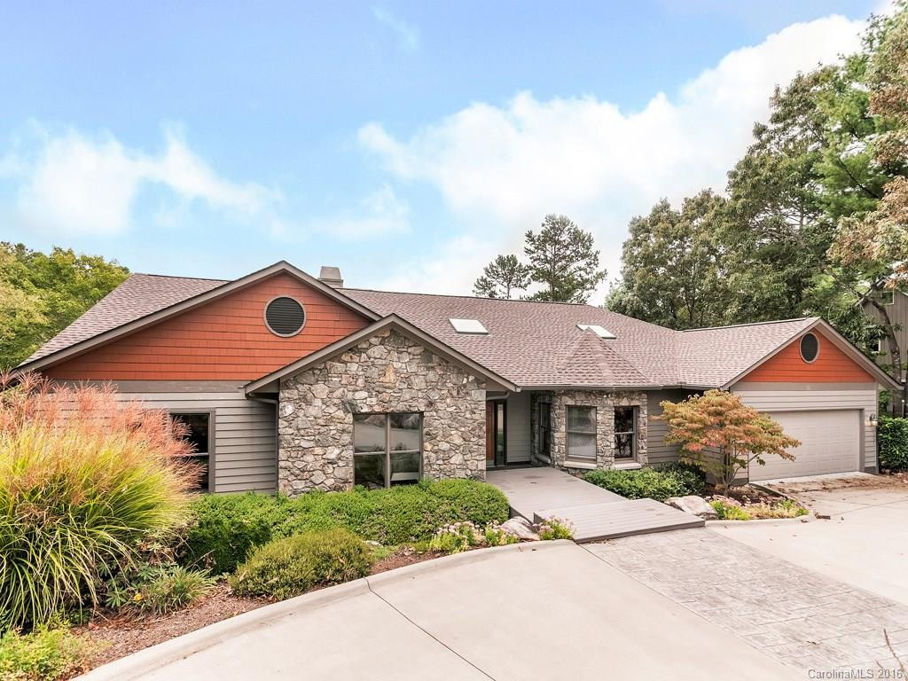 90 Hillcrest Drive
