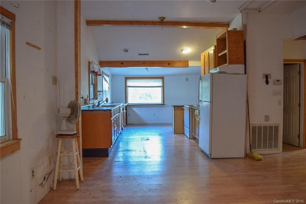 88 Stewart Street - Photo 3