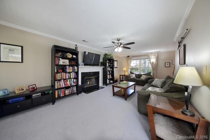 371 Glensprings Drive - Photo 4