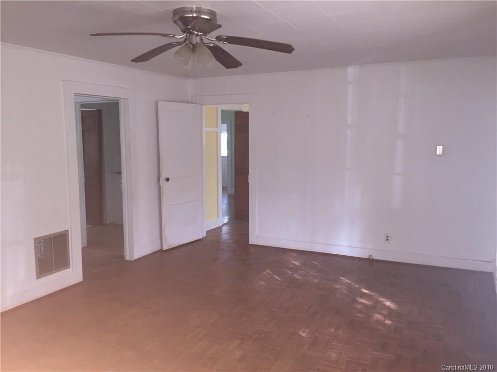 115 Wisconsin Street - Photo 2