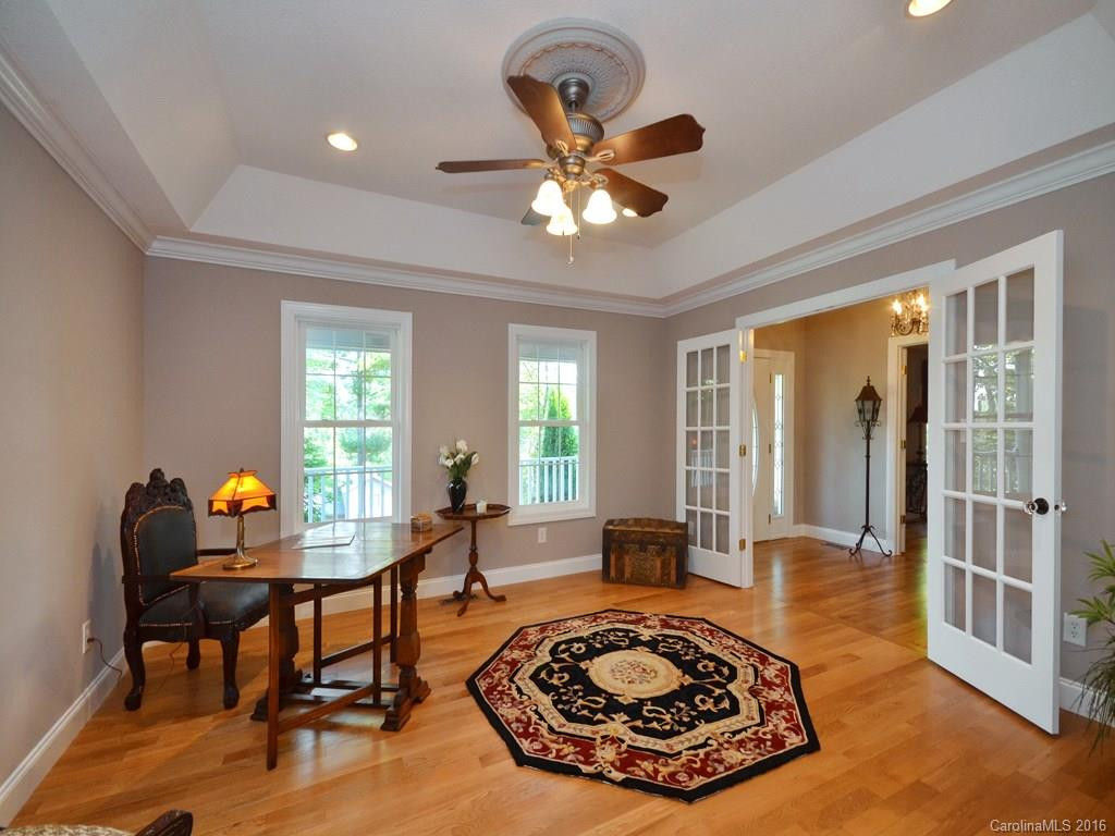 526 Wood Thrush Court - Photo 3