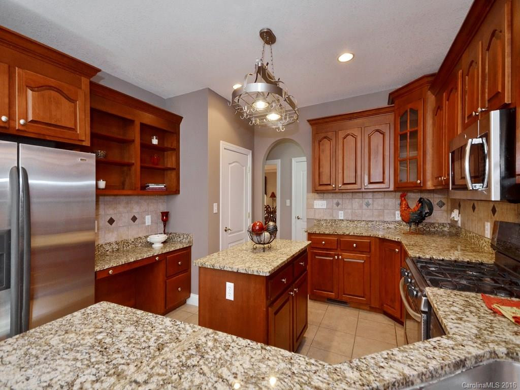 526 Wood Thrush Court - Photo 10