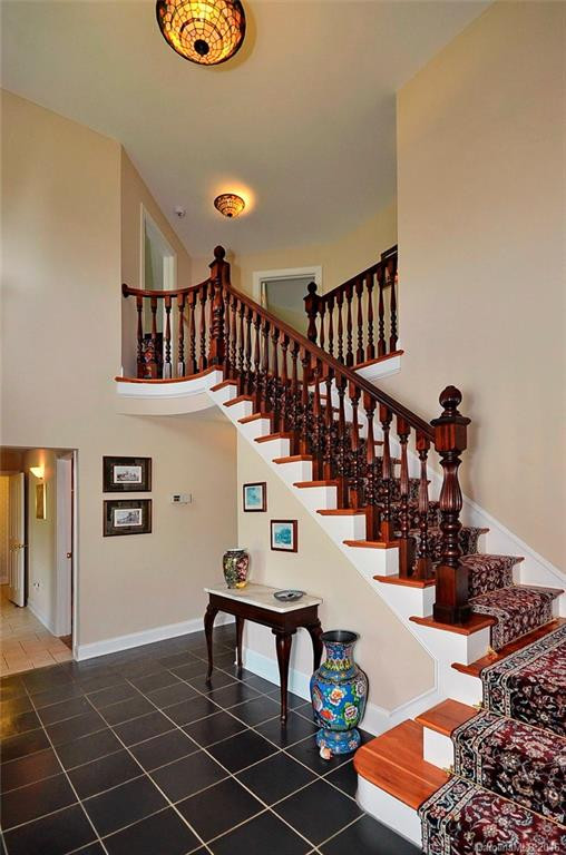 223 Fairway Terrace - Photo 4