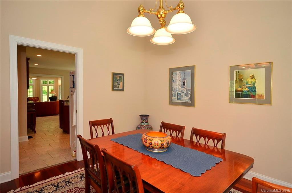 223 Fairway Terrace - Photo 7