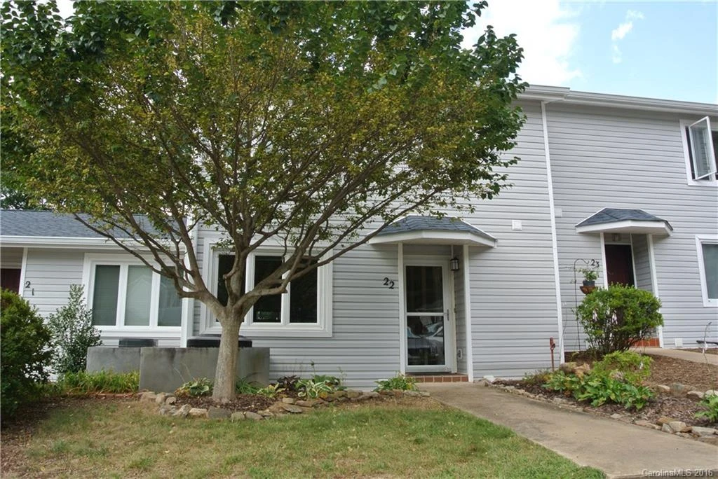 22 Hollybrook Drive #22