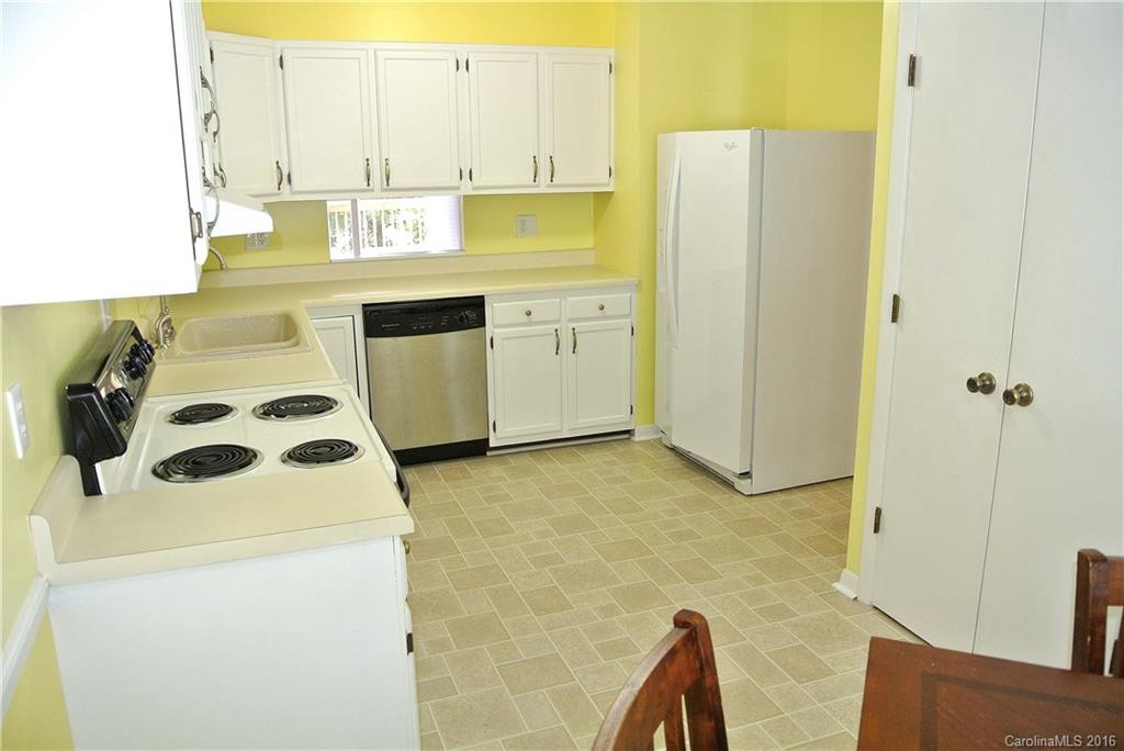 22 Hollybrook Drive #22 - Photo 5