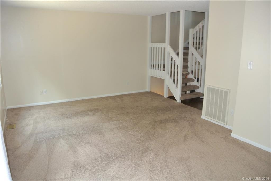 22 Hollybrook Drive #22 - Photo 8
