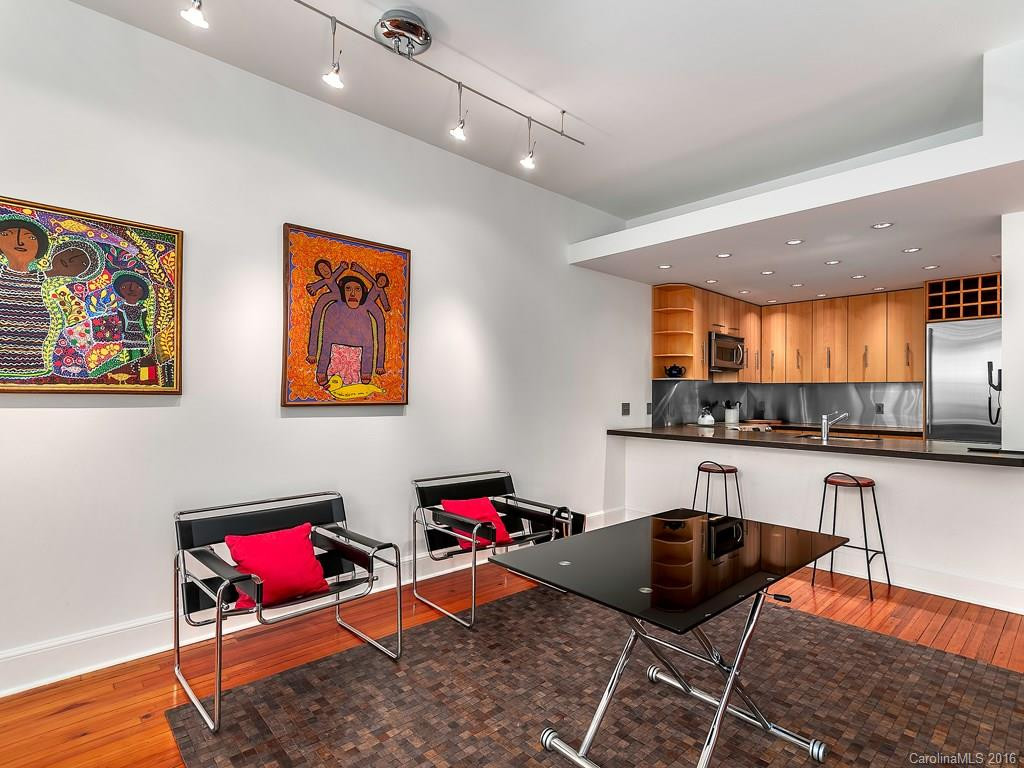 60 Haywood Street #2E - Photo 5