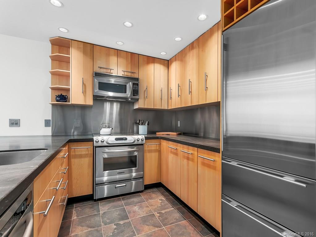 60 Haywood Street #2E - Photo 7